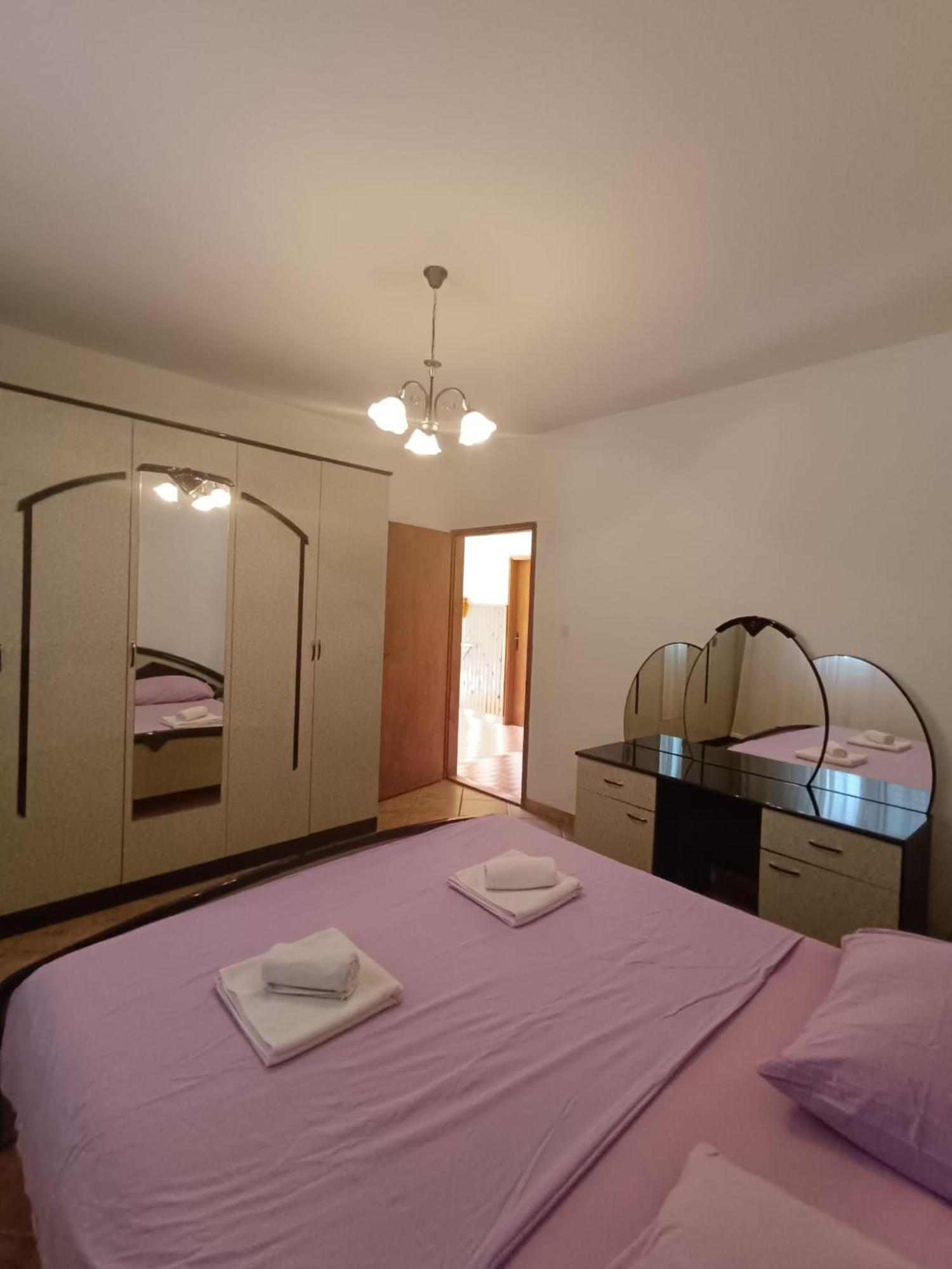 Apartmani Iva Tribanj-Kruscica Kültér fotó
